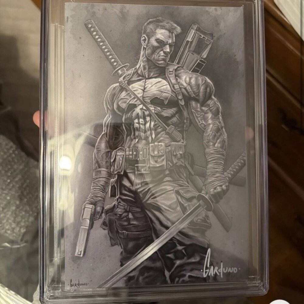 Victor Garduno’s Shadows of Castle #nn CGC 10 Signature Series – Signed – Gem Mi